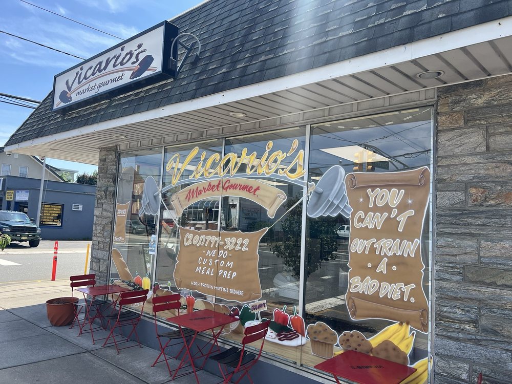 Exterior of Vicario's Market Gourmet in Elmwood Park, NJ