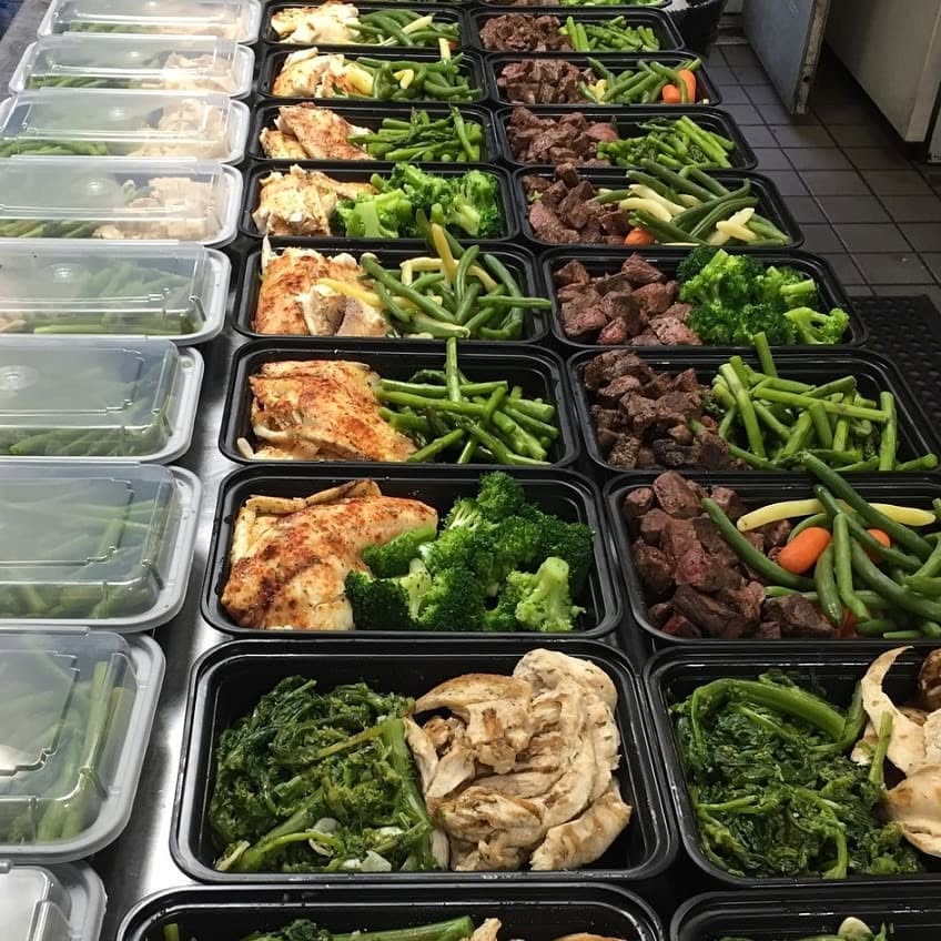 Custom high-protein meal prep containers from Vicario's Market Gourmet
