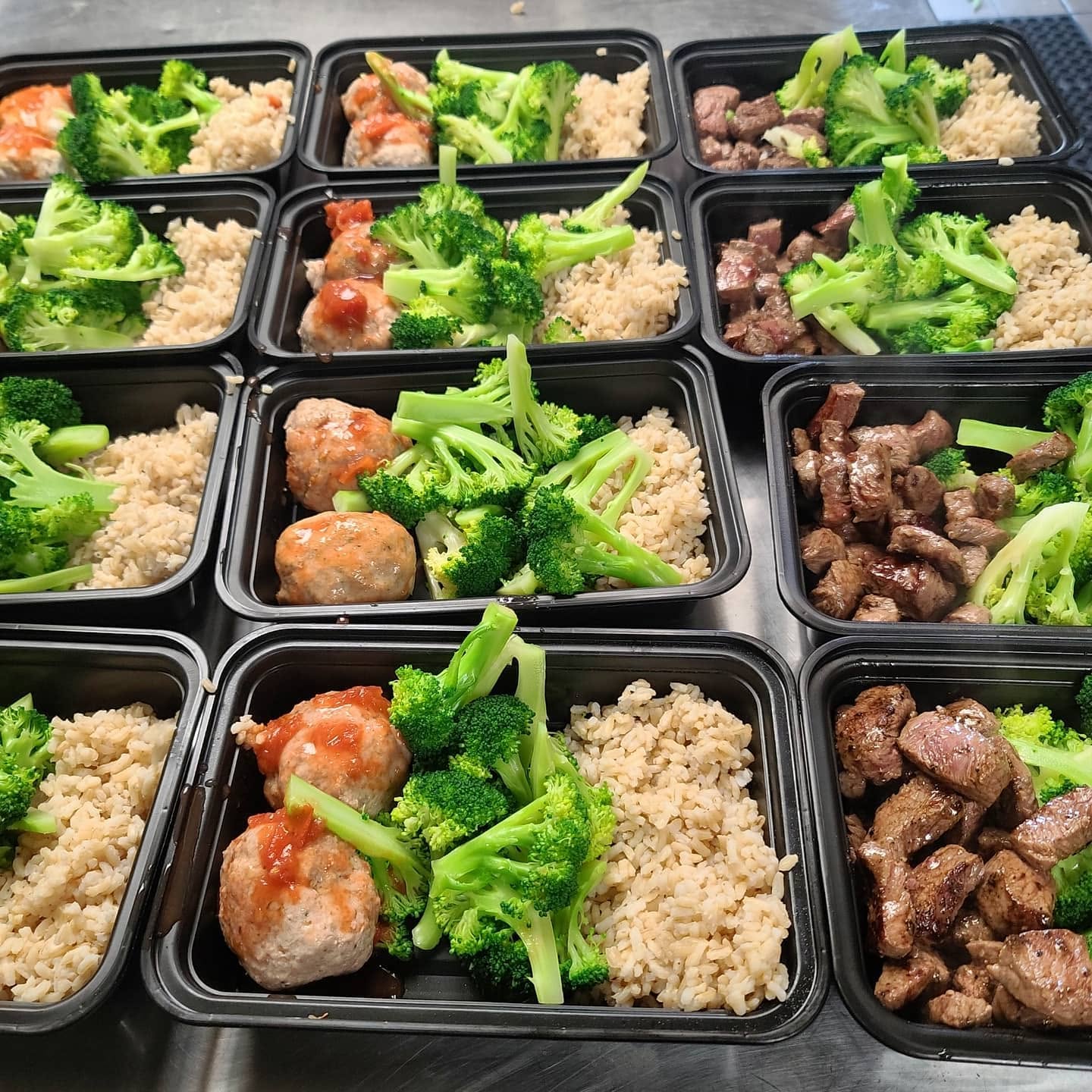 Portioned meal prep meals tailored for athletes